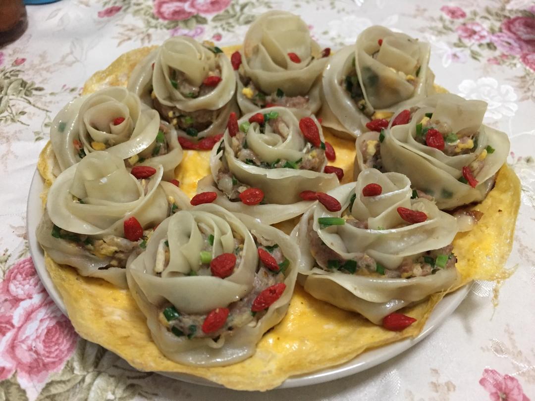 玫瑰花抱蛋煎饺
