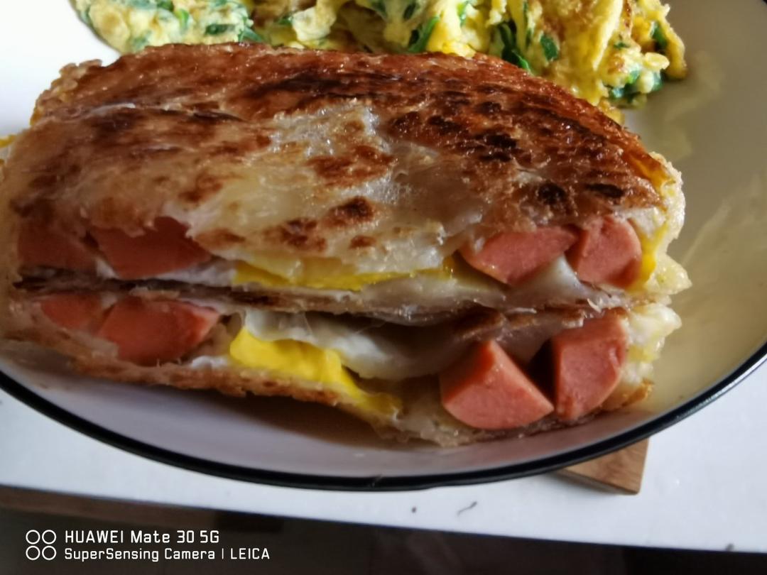 5分钟就能搞定的手抓饼早餐，酥到掉渣～