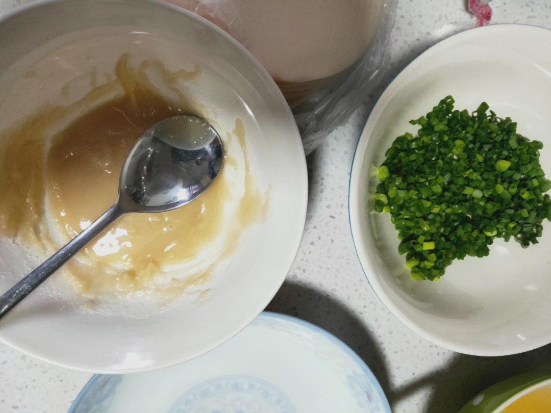 【饺子皮葱油饼】