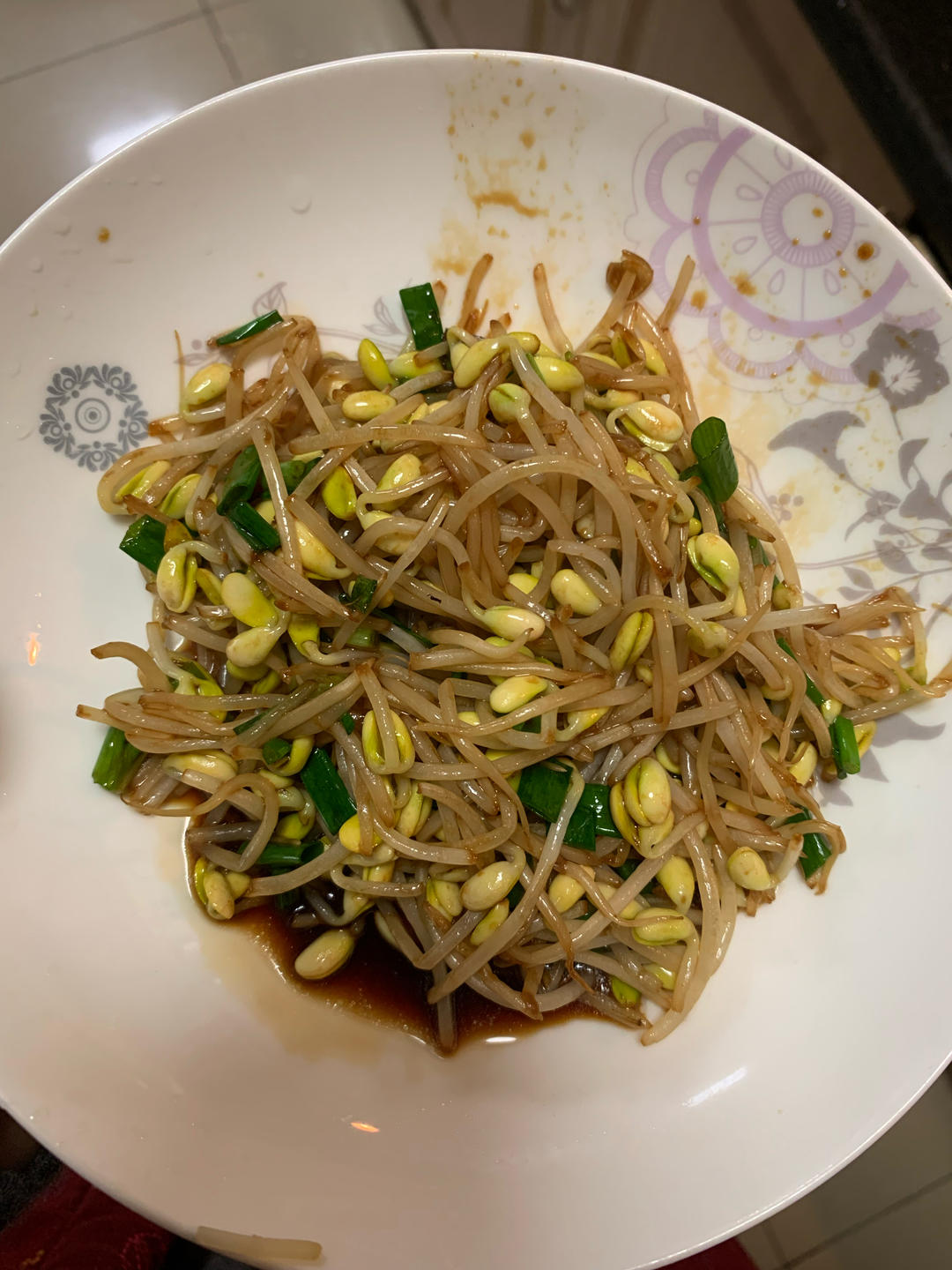 炒黄豆芽多加一步，锅气十足，孩子说太好吃了！