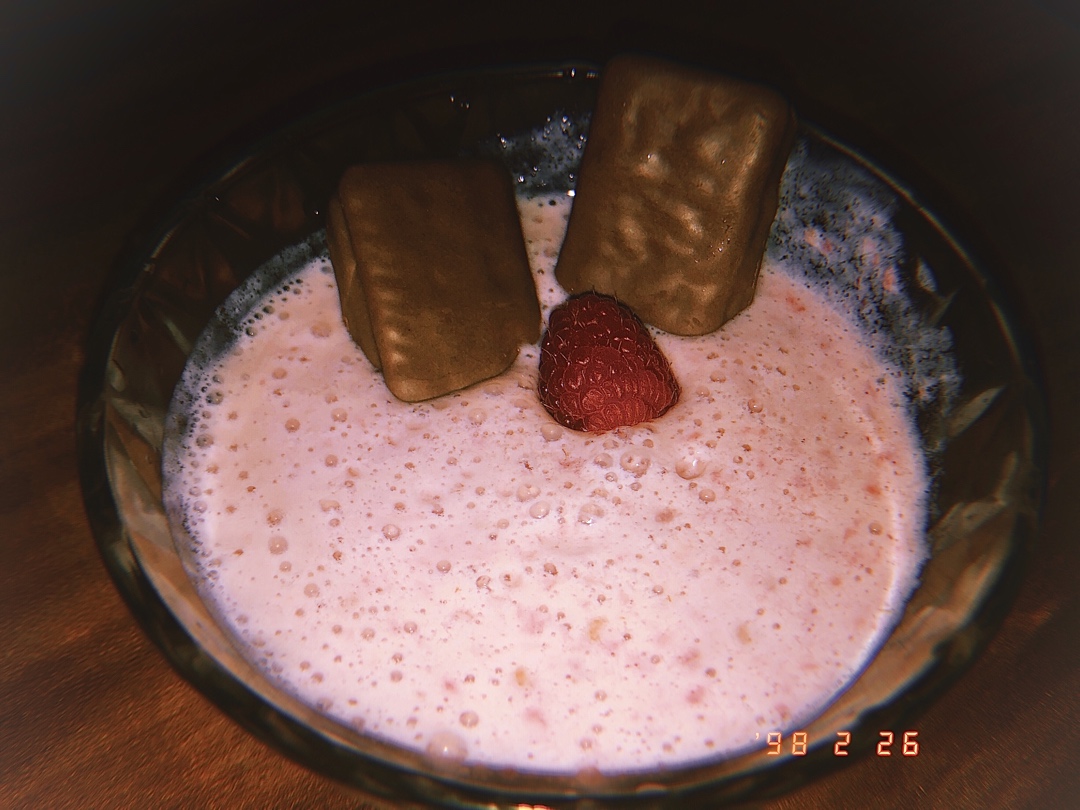 树莓奶昔