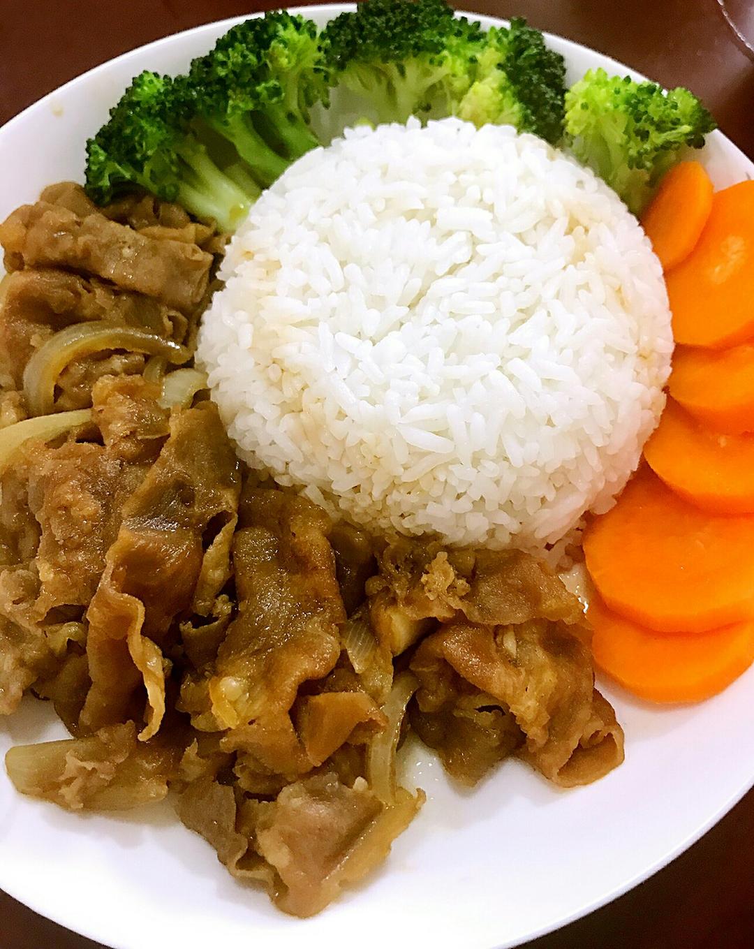 堂妈金牌牛肉饭