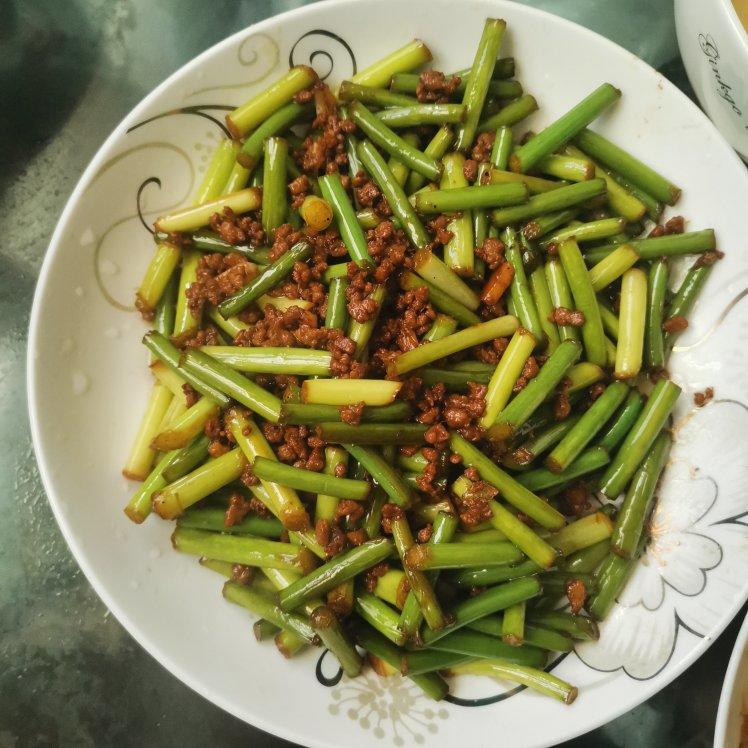 蒜薹炒肉