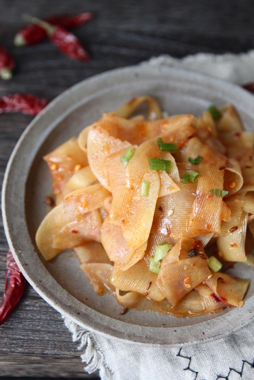 兰州风味麻辣土豆片（又名：通渭路土豆片、马三洋芋片）