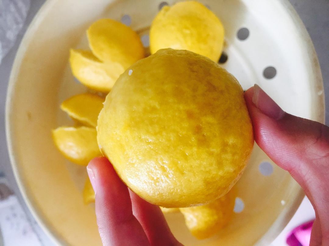新手也可以--详解如何做出人见人爱、金黄的南瓜馒头