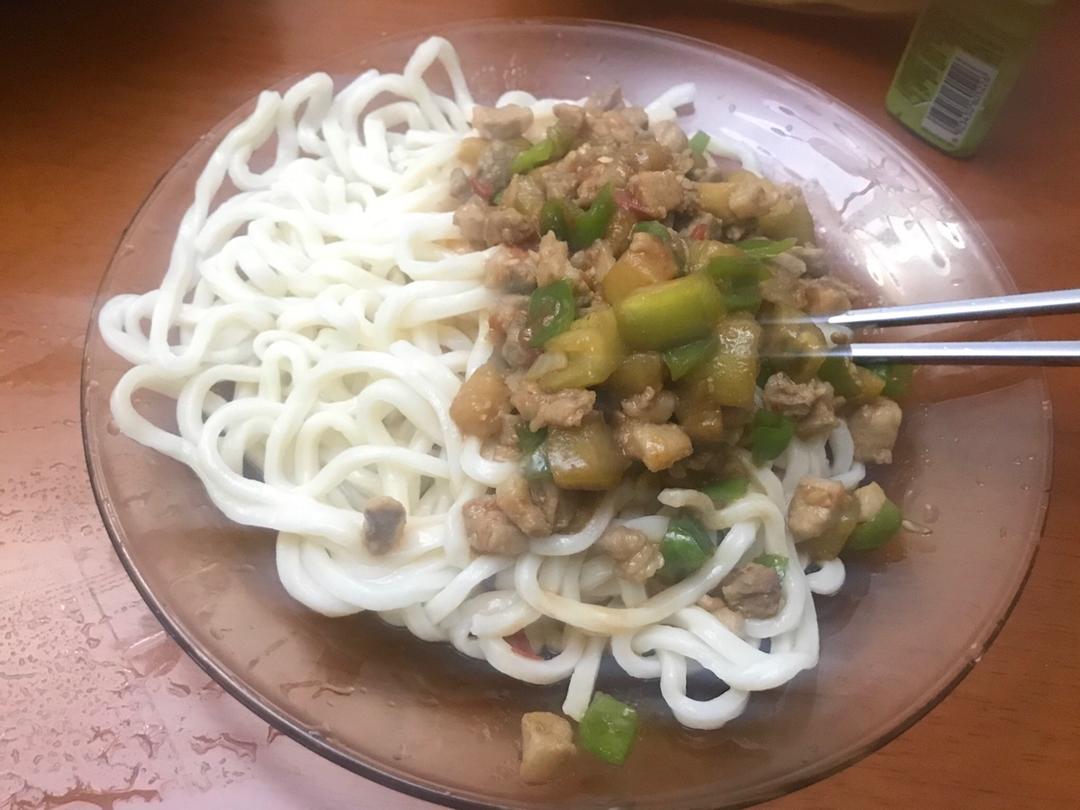 茄子肉丁打卤面