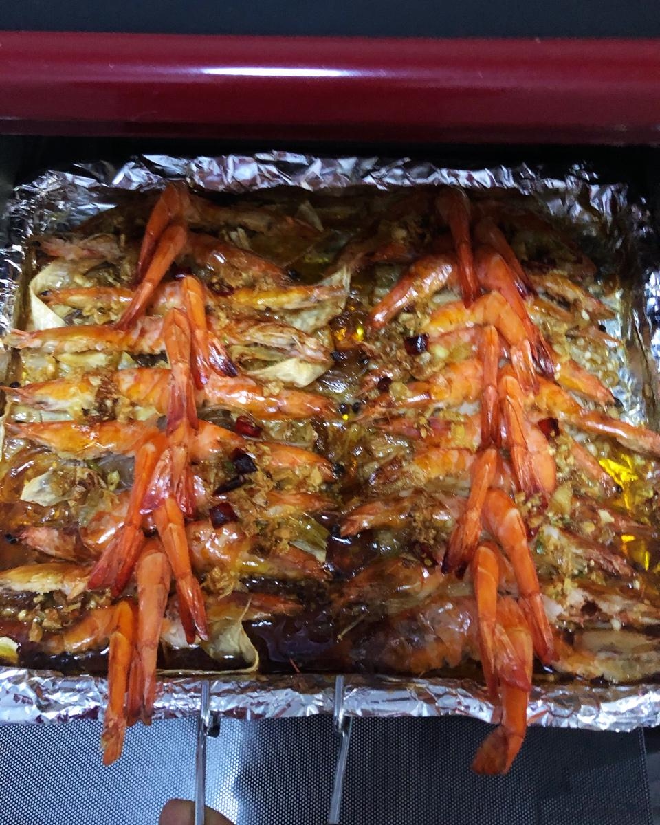 蒜蓉粉丝蒸大虾