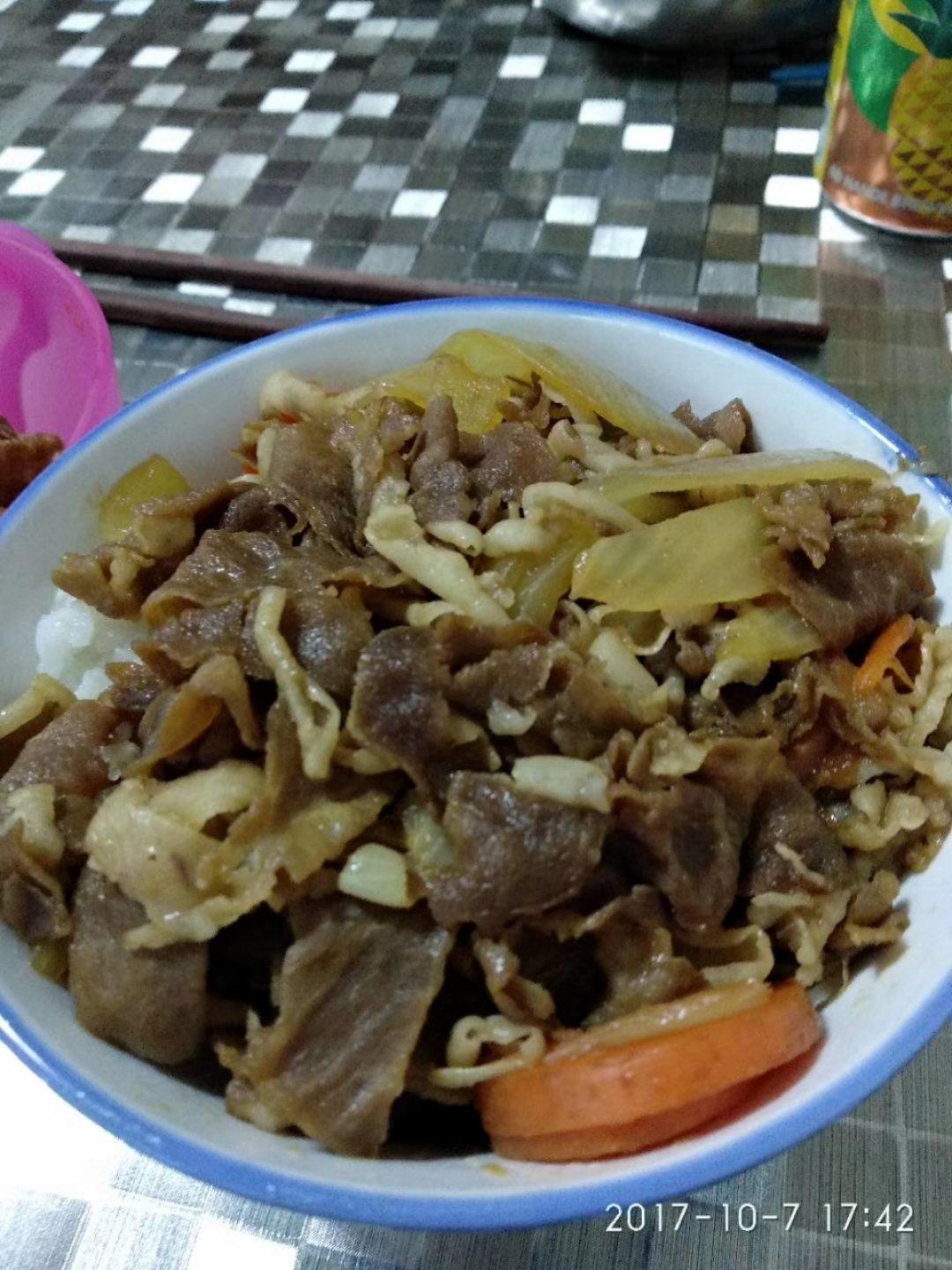 日式牛肉饭