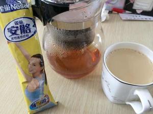 懒人版自制奶茶的做法 步骤1