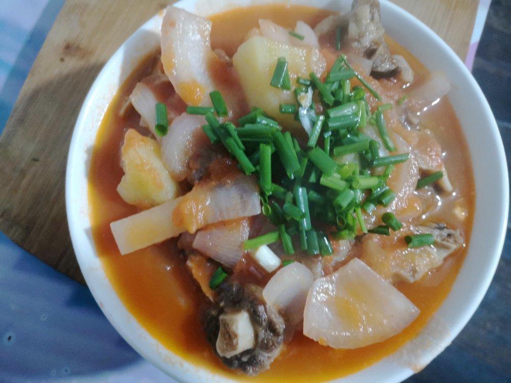 番茄土豆牛尾汤