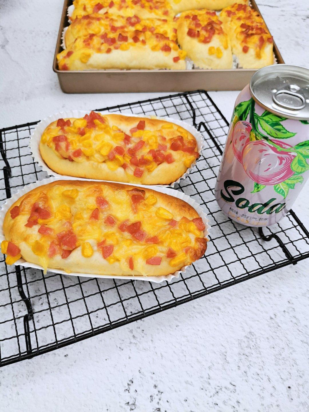 玉米火腿沙拉面包