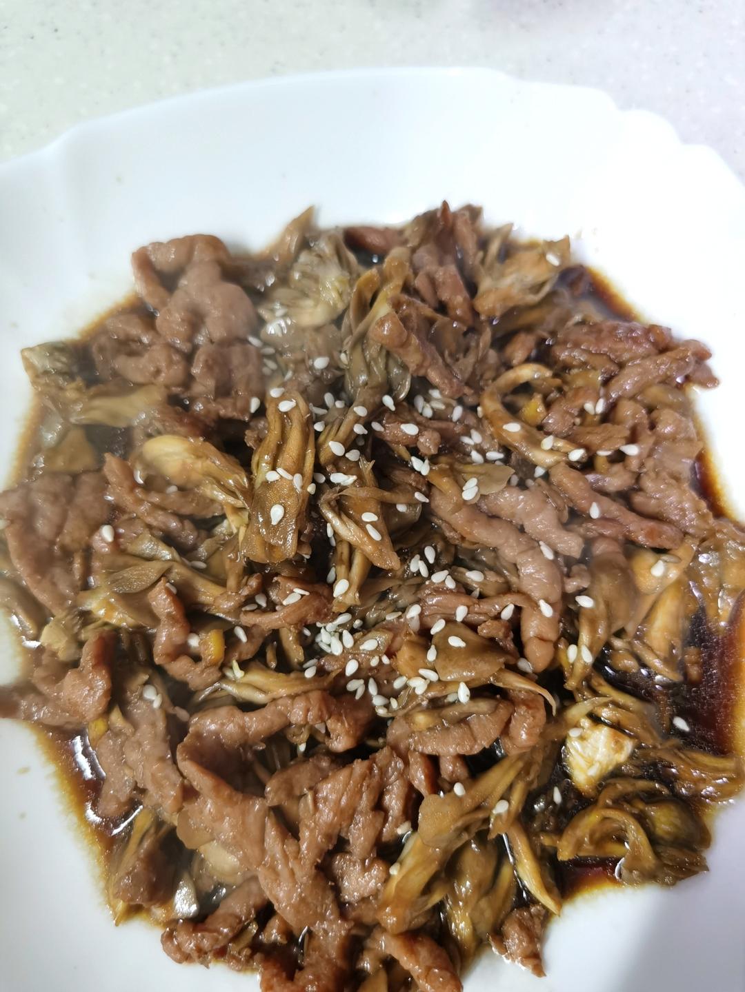 舞茸菌炒牛肉