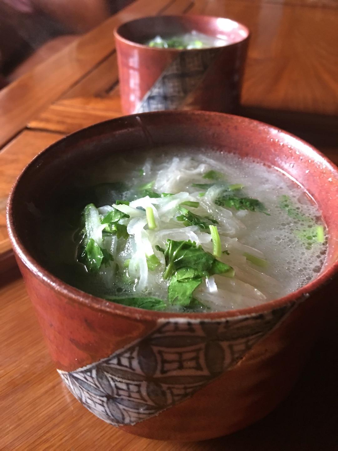 白萝卜粉丝汤（浓汤宝）版的做法