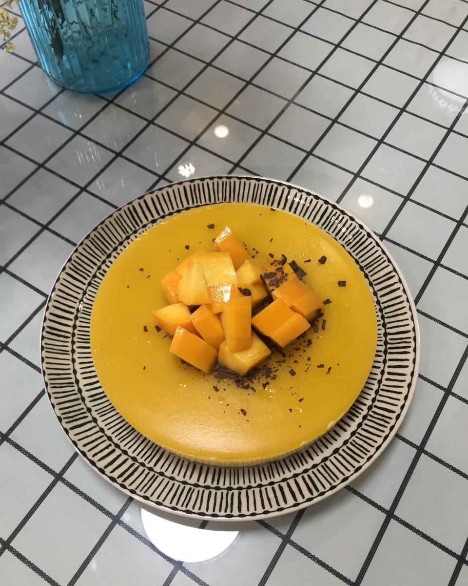 芒果慕斯蛋糕