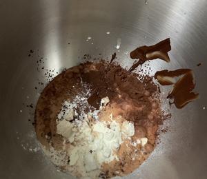 超软的巧克力面包卷的做法 步骤2
