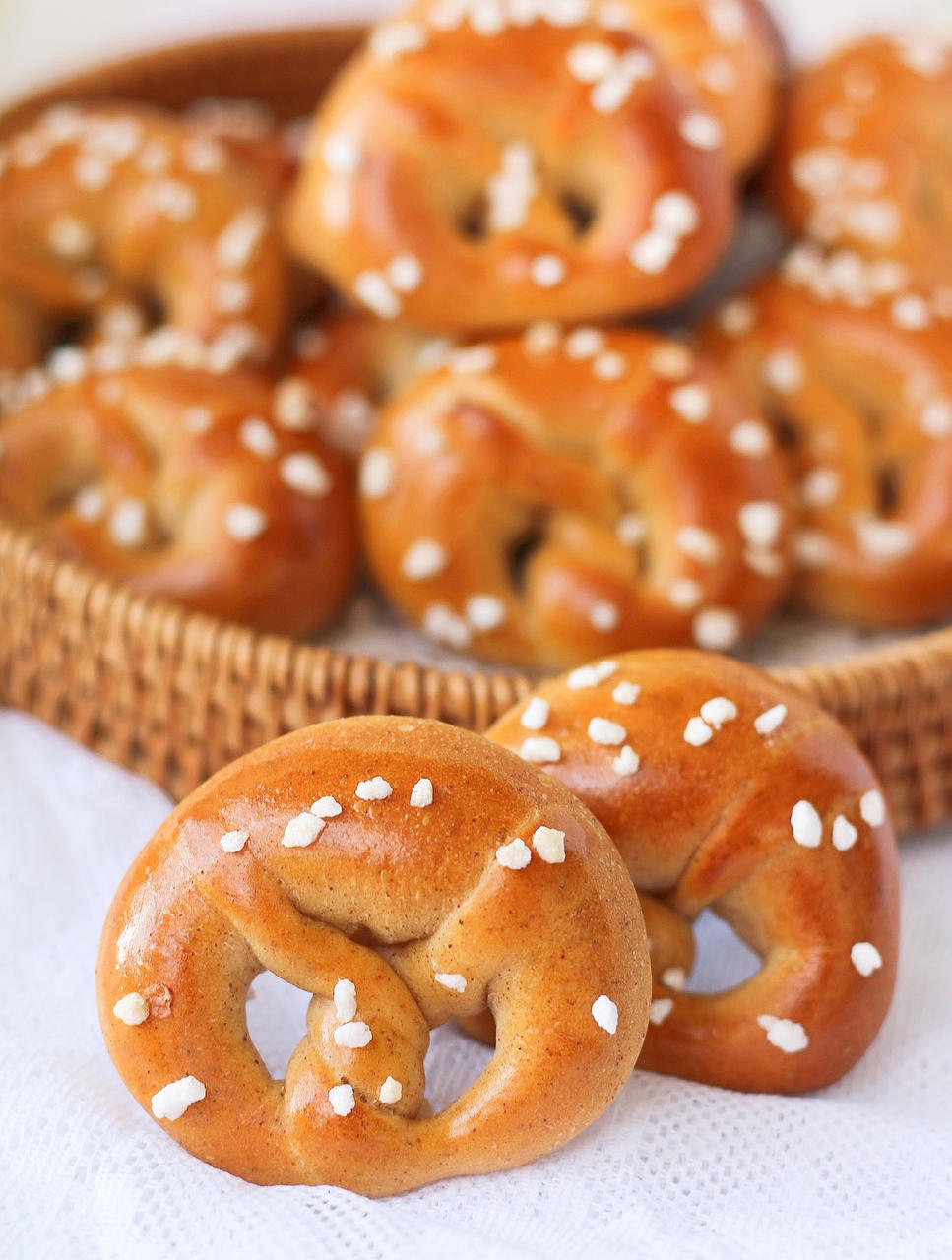 普雷结肉桂小面包