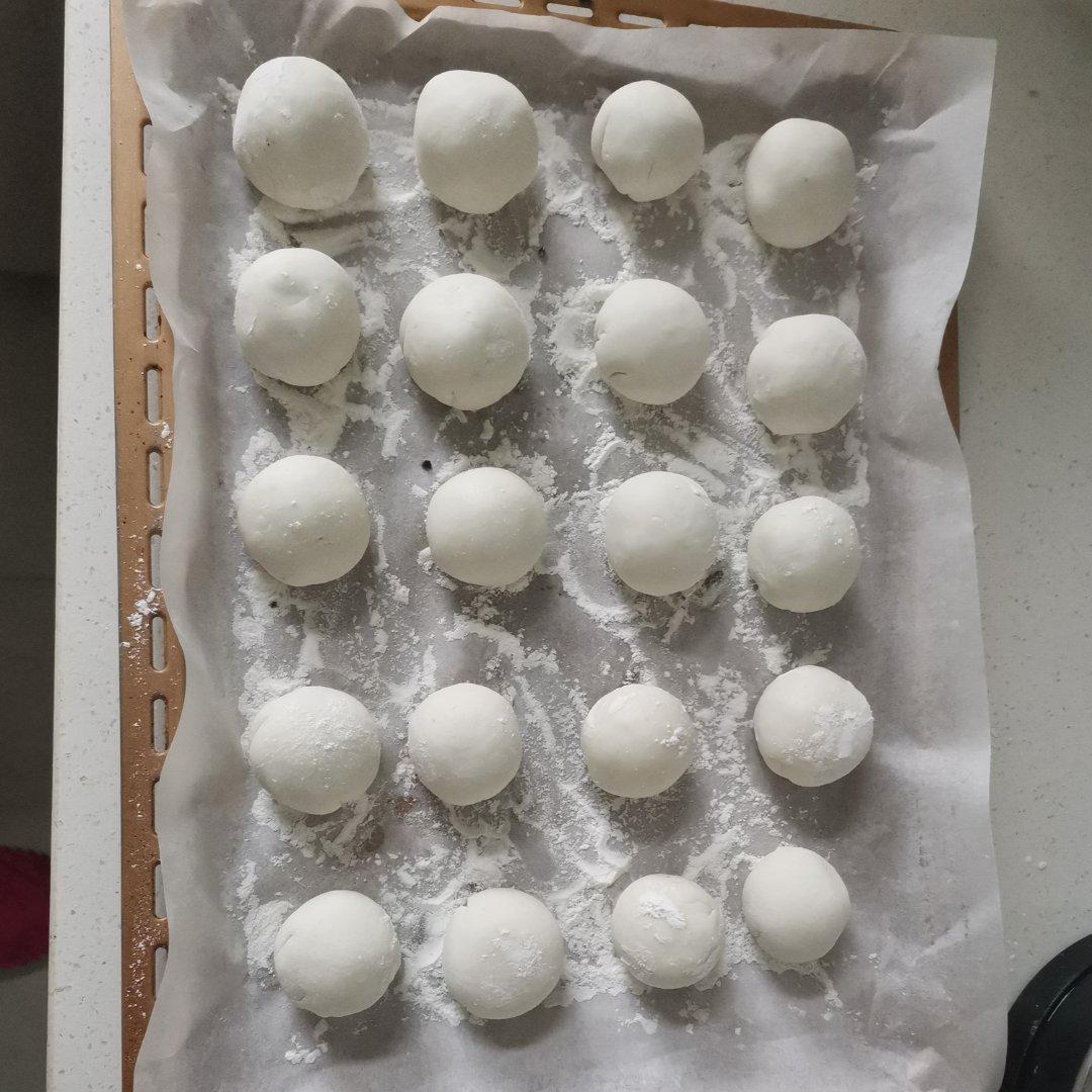 花生黑芝麻汤圆