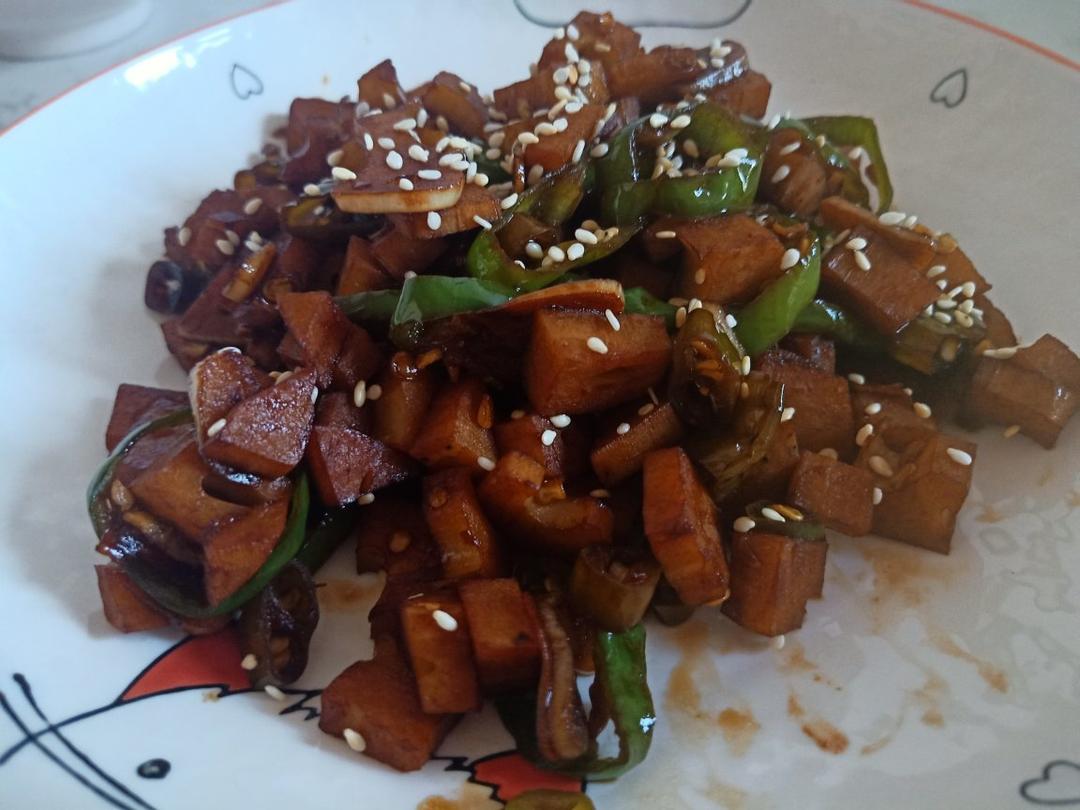 家常快手菜小炒藕丁真香