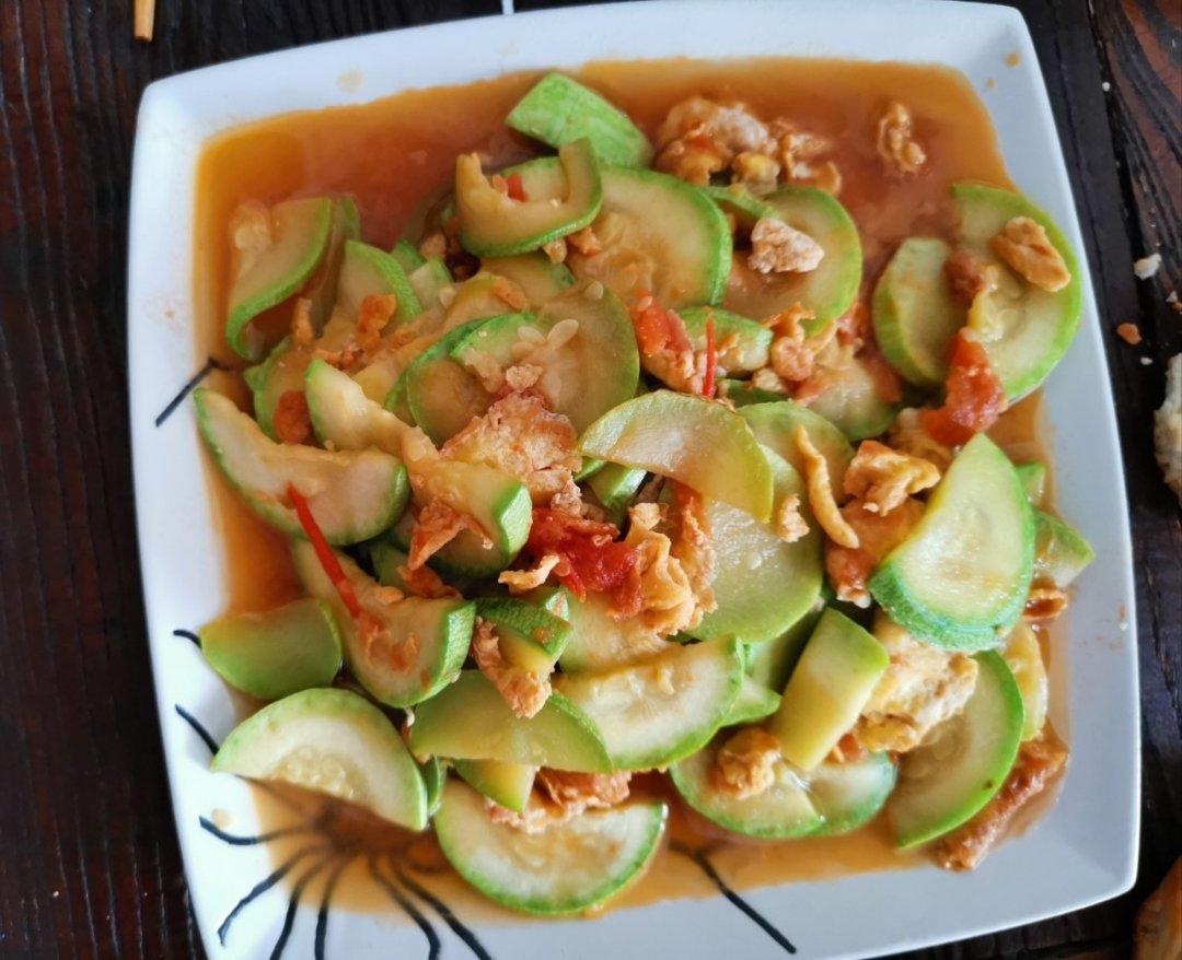 西葫芦番茄炒鸡蛋