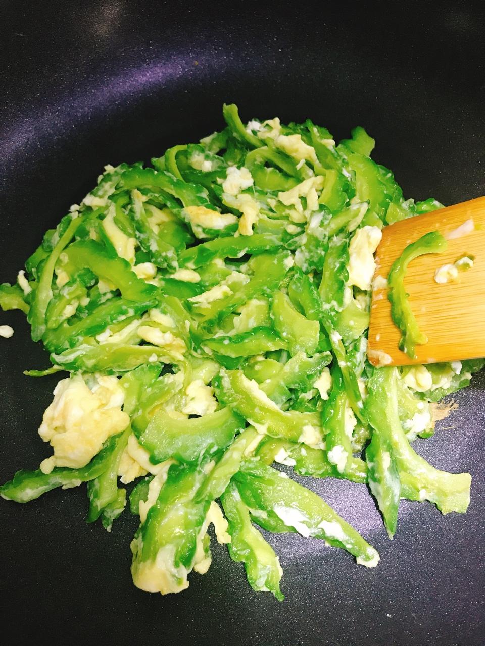 苦瓜炒蛋（清火菜）