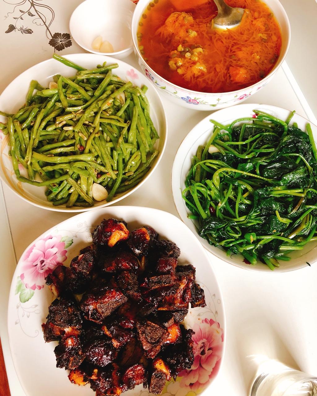 清炒红薯苗