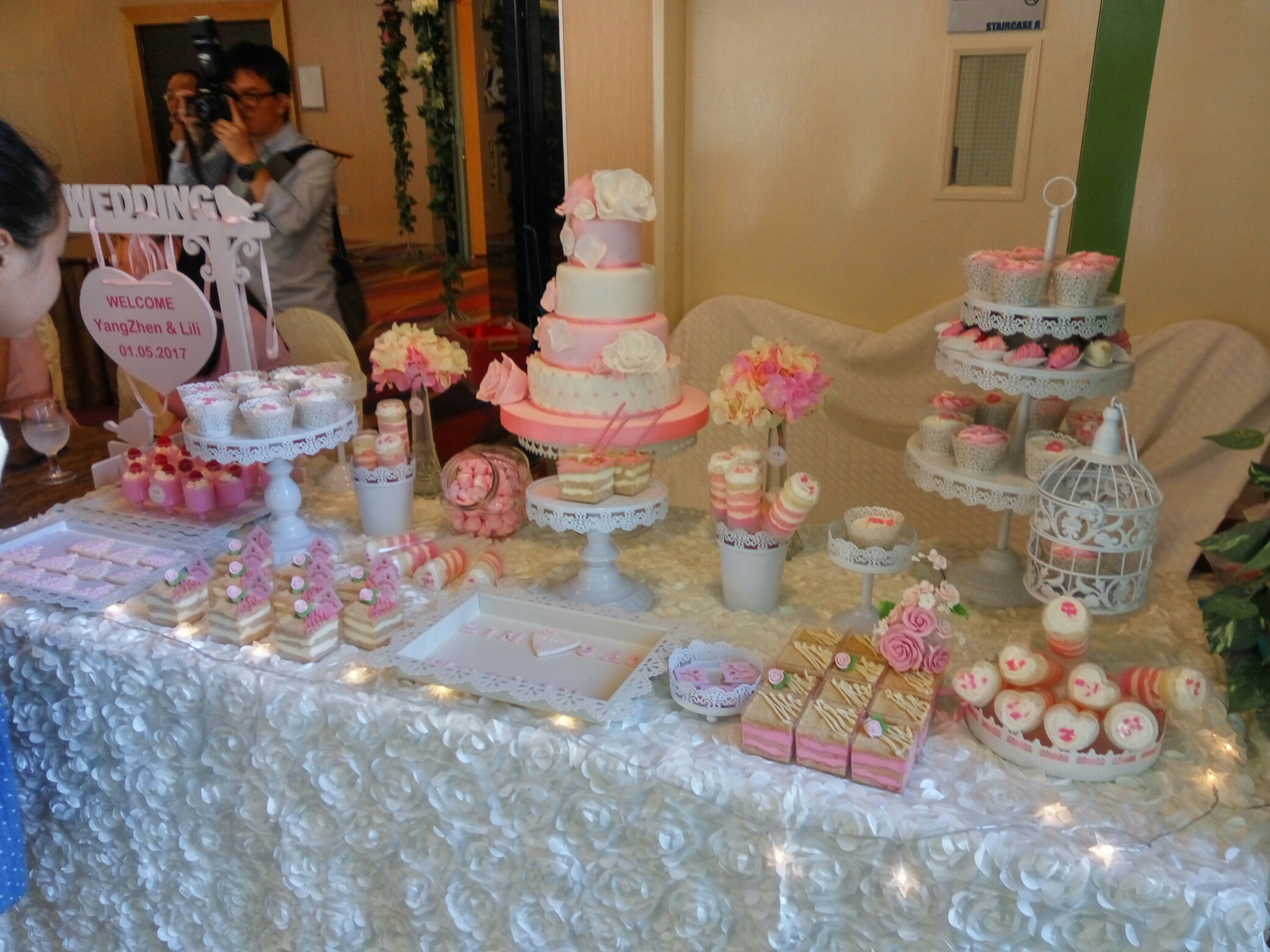 婚礼甜品台，粉白主题的做法 步骤4
