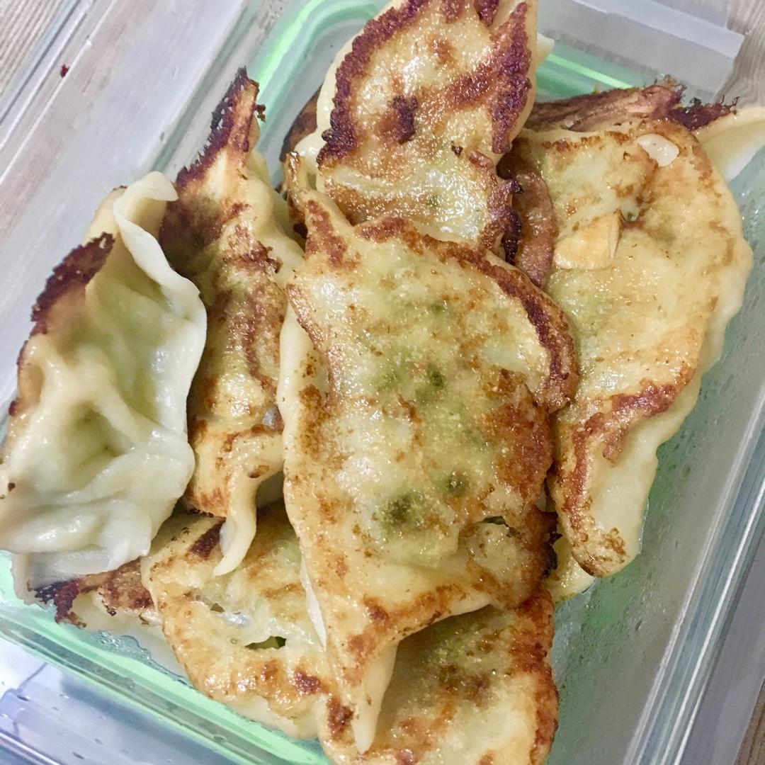 剩饺子速冻饺子变锅贴（冰花版）
