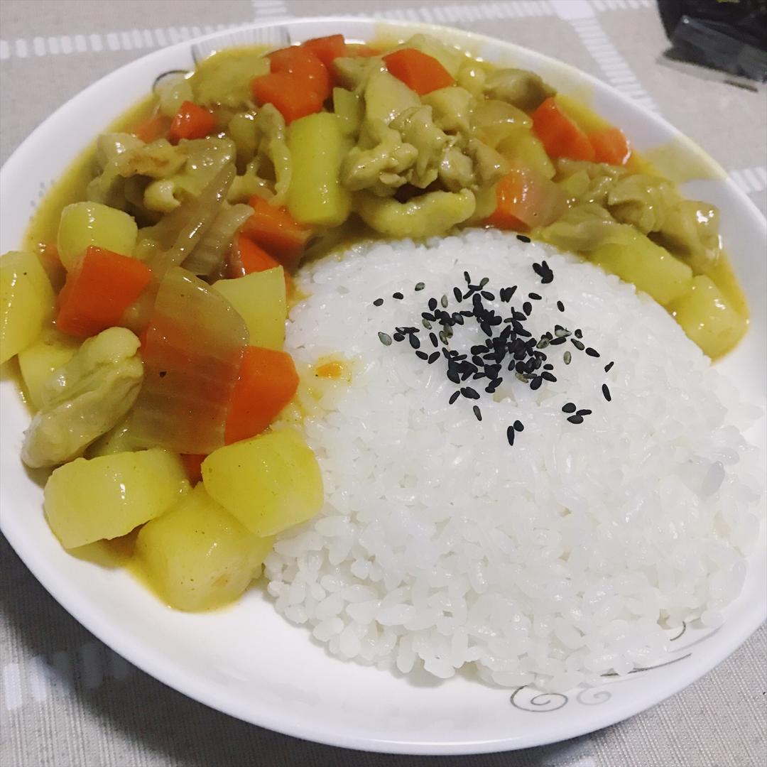 浓香咖喱鸡饭