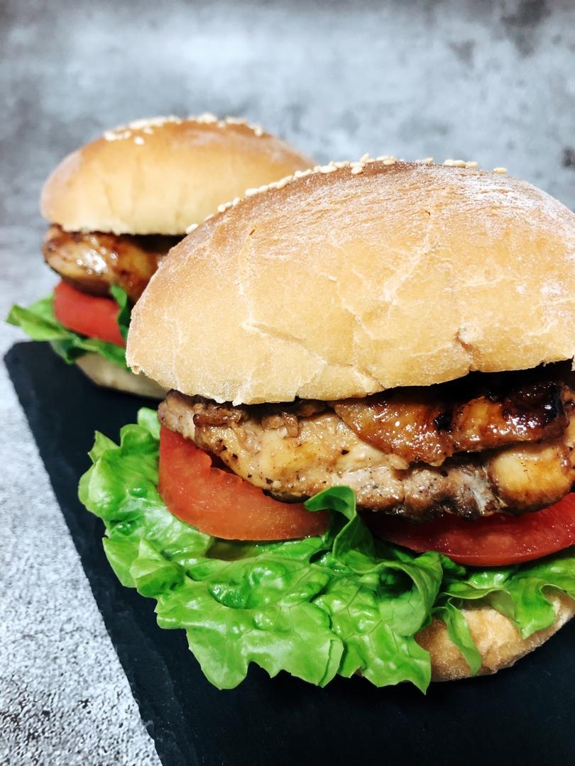 无油板烧鸡腿堡