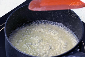 #视频#德普烘焙食谱—日式咸焦糖抹茶卷的做法 步骤2