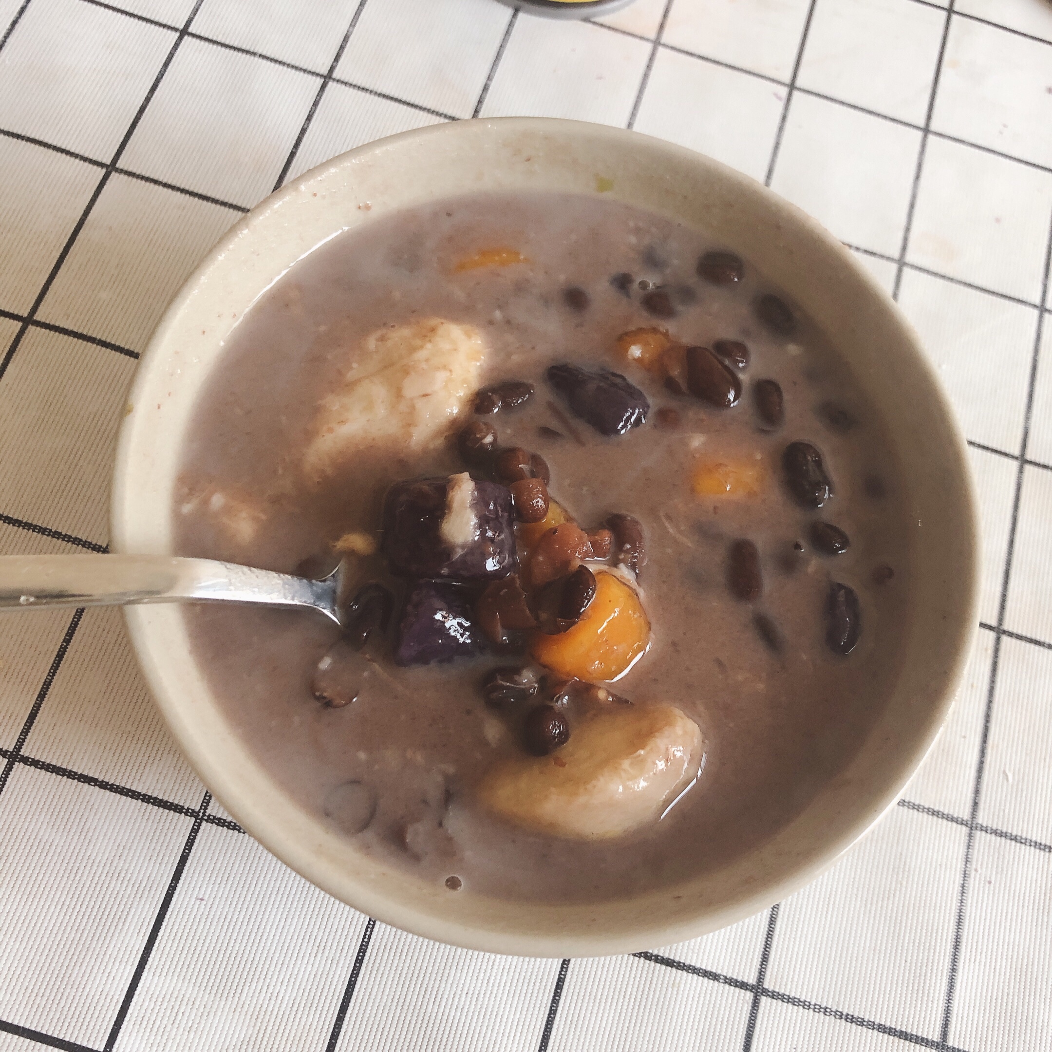椰汁红豆芋泥芋圆的做法