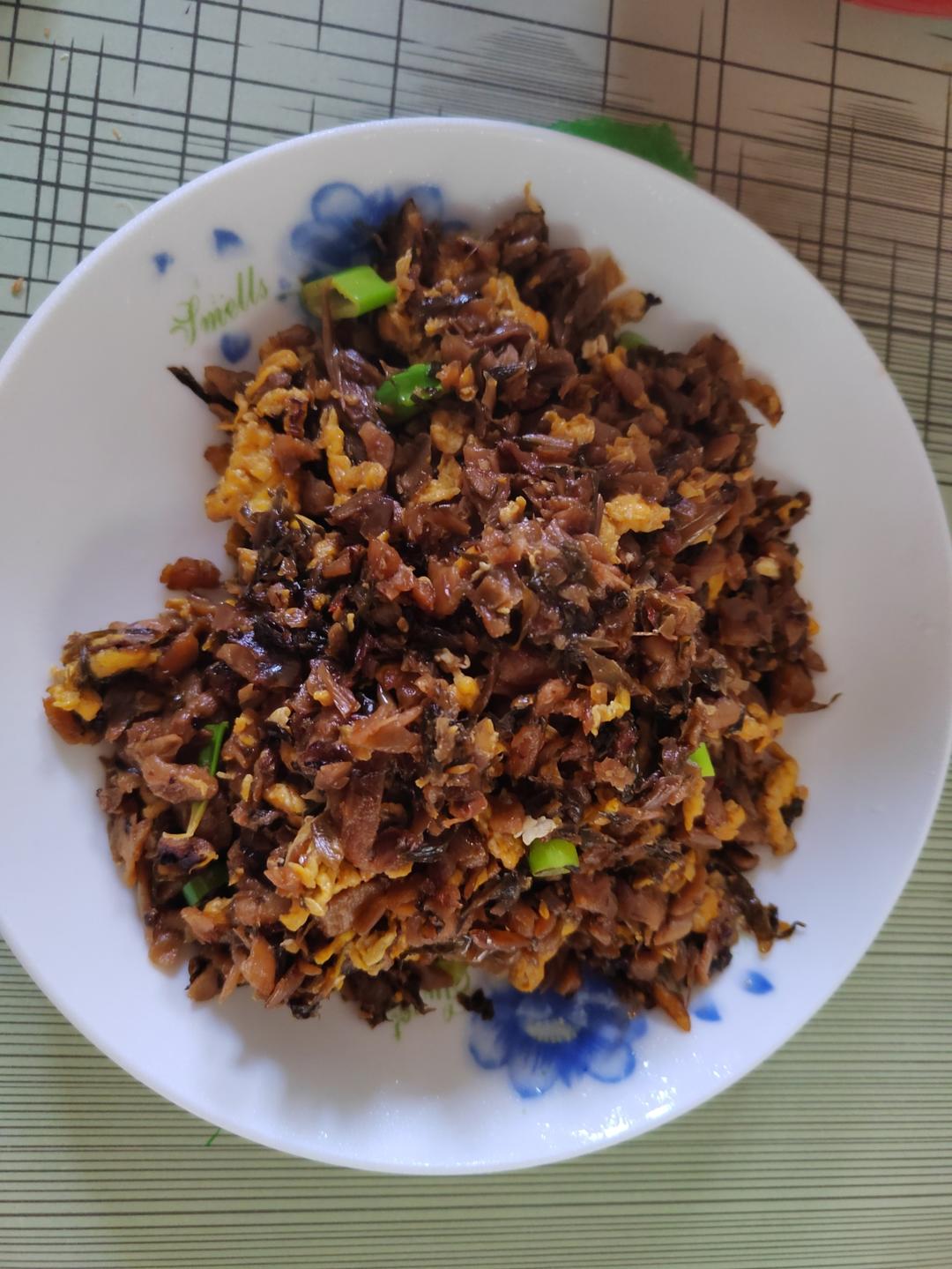 鸡蛋炒外婆菜(下饭菜)