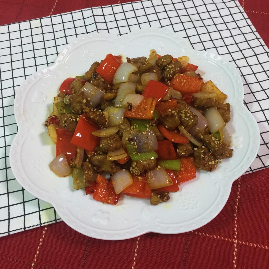 孜然洋葱炒牛肉粒