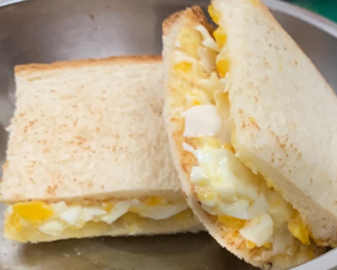 鸡蛋沙拉三明治🥪