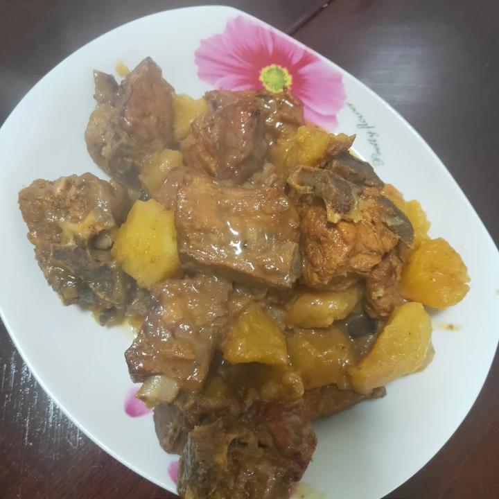 红烧排骨土豆