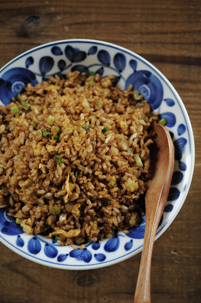 小时候的酱油炒饭