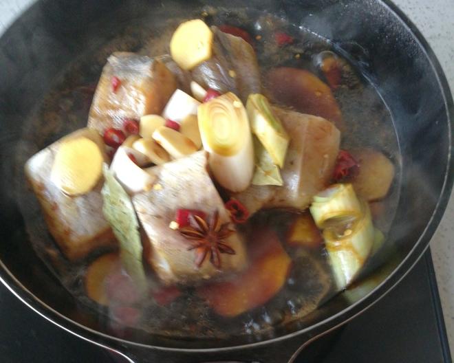 鳕鱼炖土豆的做法