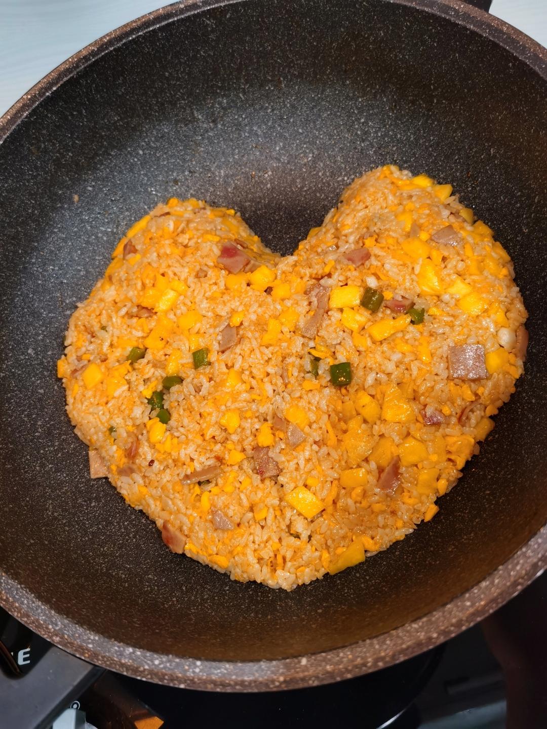 超正の泰式菠萝炒饭