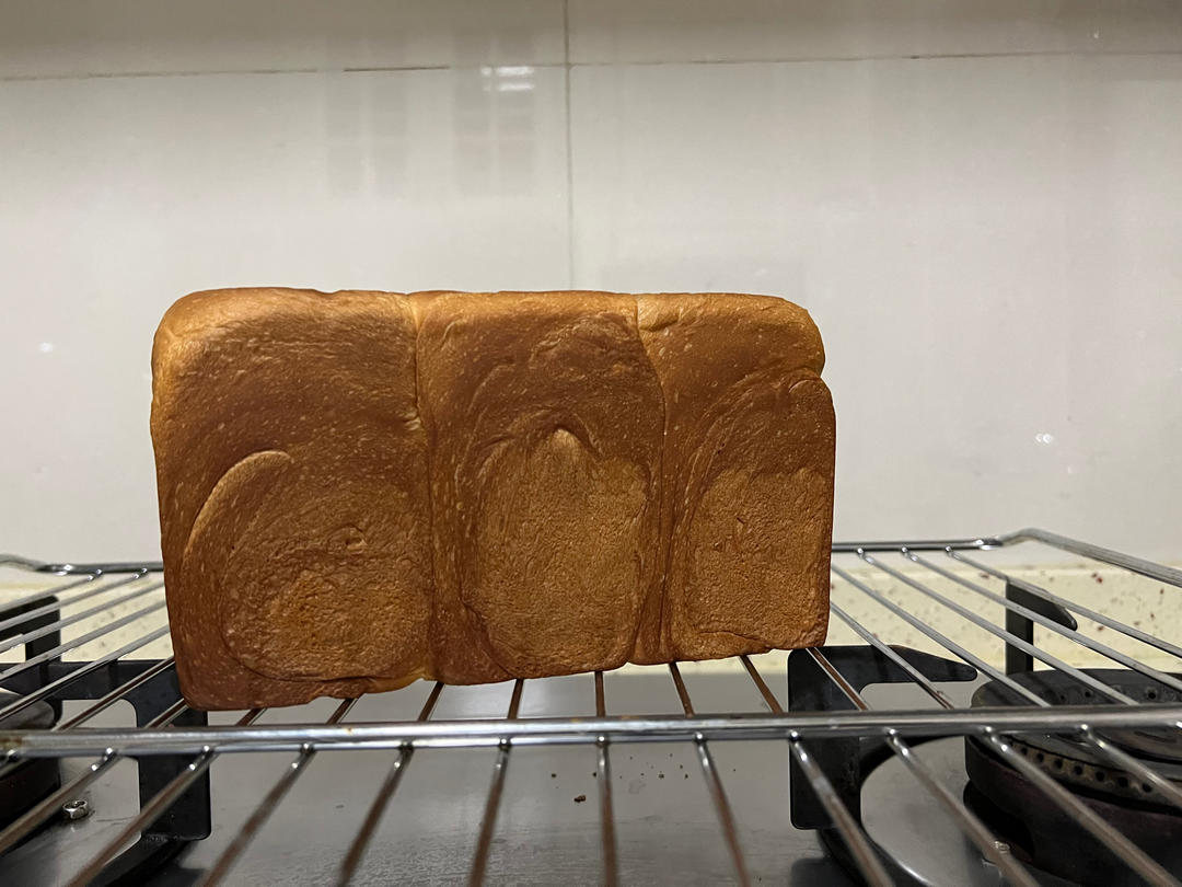 吐司，奶香手撕面包，超级香浓