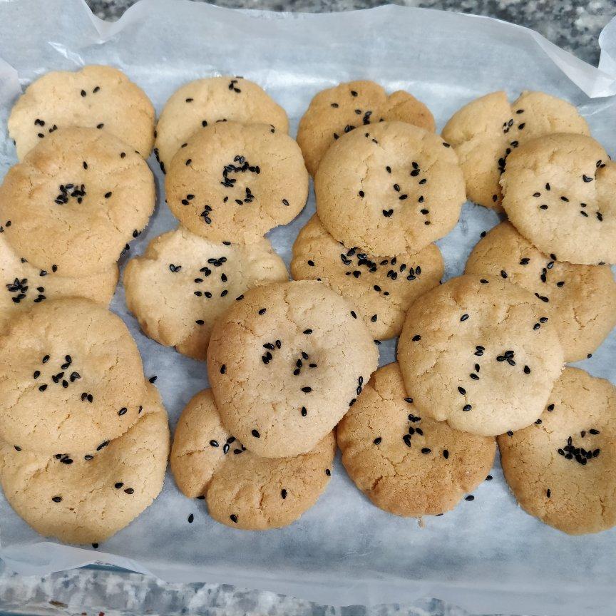 轻轻一按就碎掉的原味桃酥（不输猪油版）