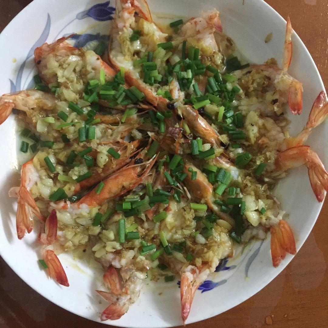 蒜蓉开边蒸虾