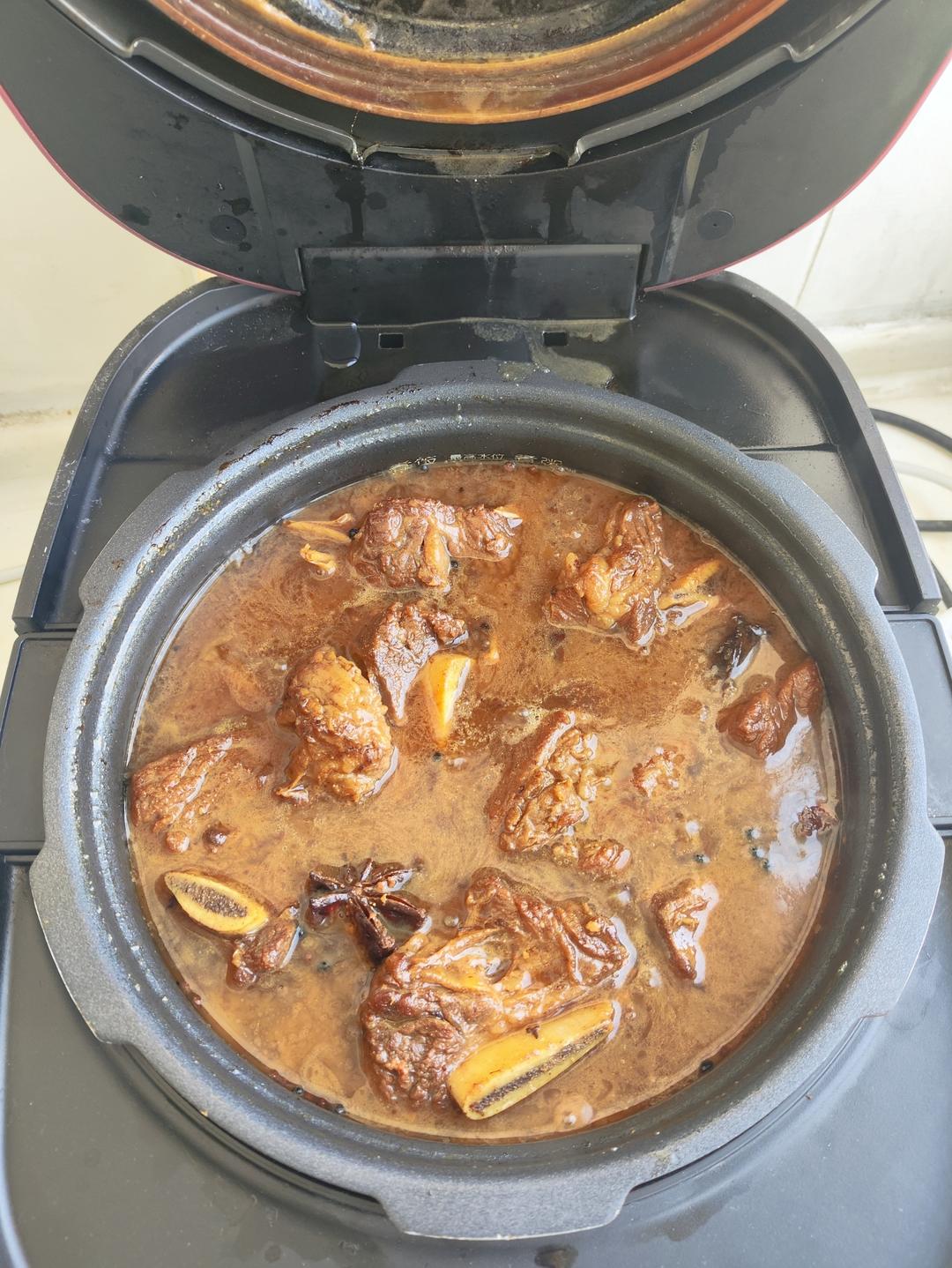 红烧牛排骨（炒锅电饭锅双锅大法）超级软烂入味！肥而不腻！胶质满满！