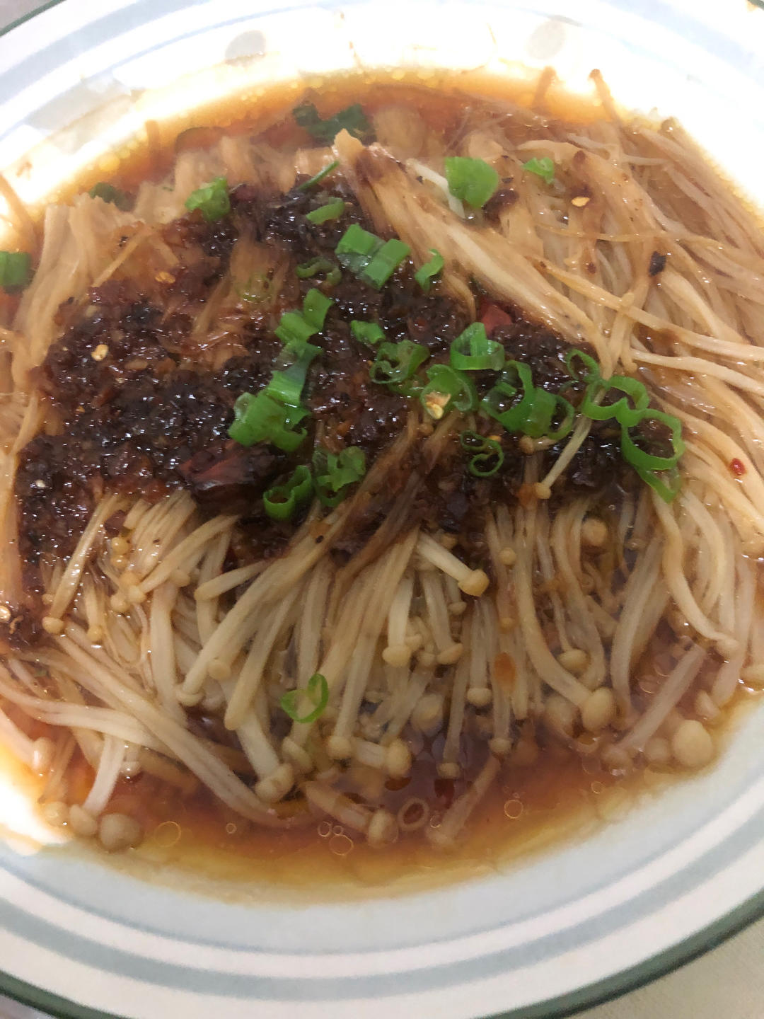 超级下饭的蒜蓉金针菇！好吃到爆