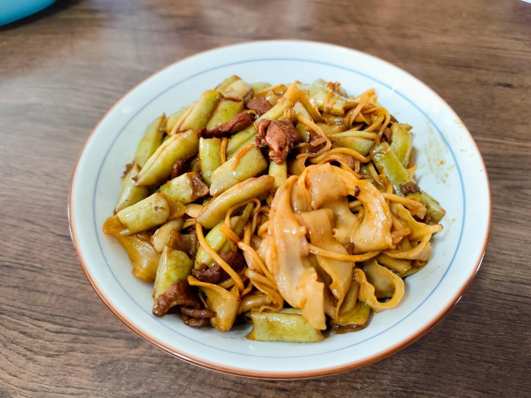 芸豆焖面（附万能的腌肉不老的办法）