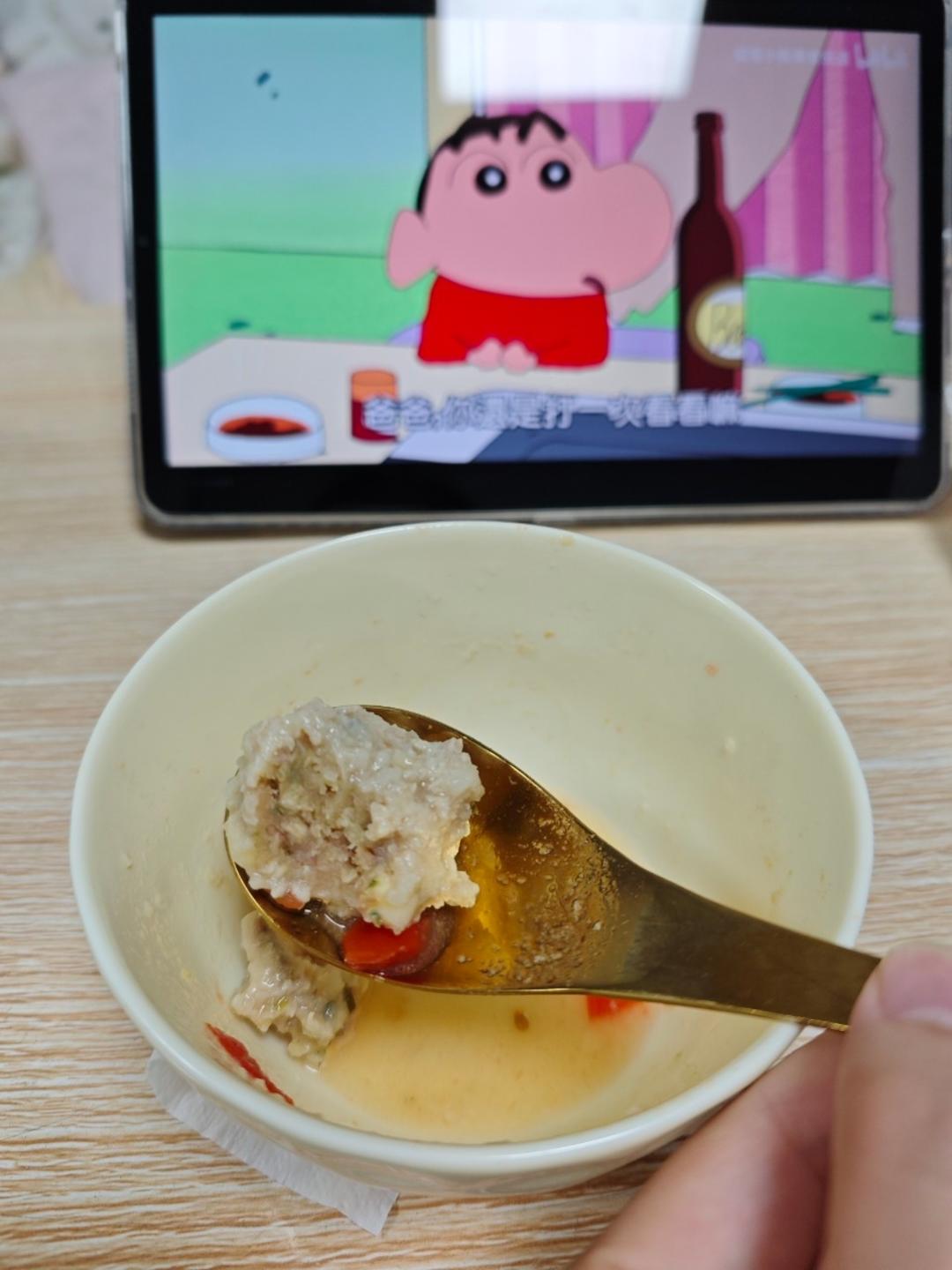 把山药丢入绞肉机里绞一绞，出锅变丸子，鲜香嫩滑，健脾养胃