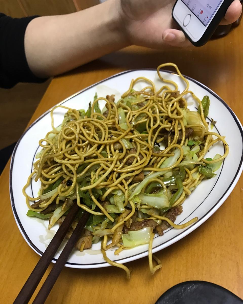 肉丝包菜炒面（学会能去开店）