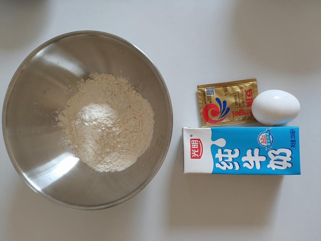 纯奶手撕吐司的做法 步骤1