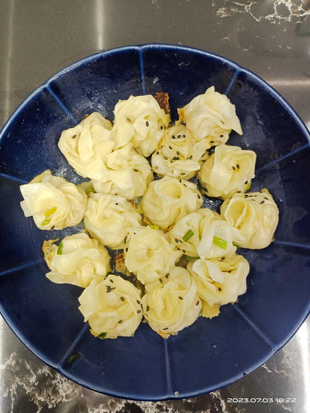 拇指生煎包