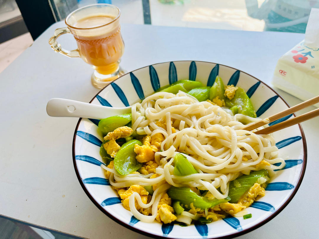 鲜香美味！好吃到舔盘的丝瓜炒鸡蛋