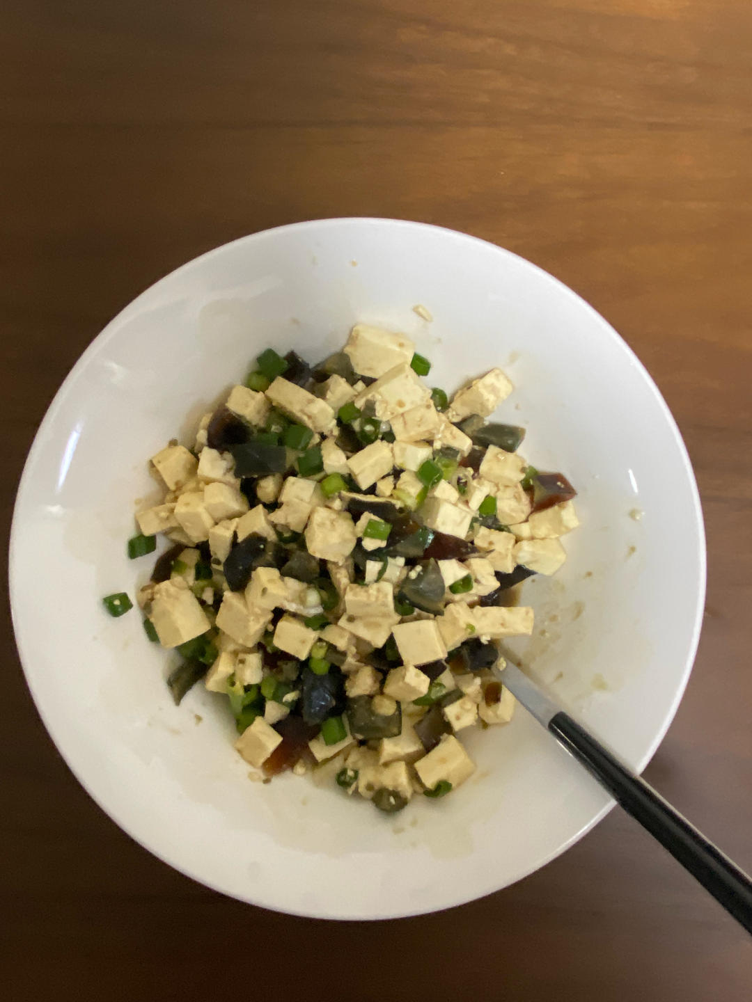 这是我吃过的最好吃的小葱皮蛋拌豆腐，没有之一！